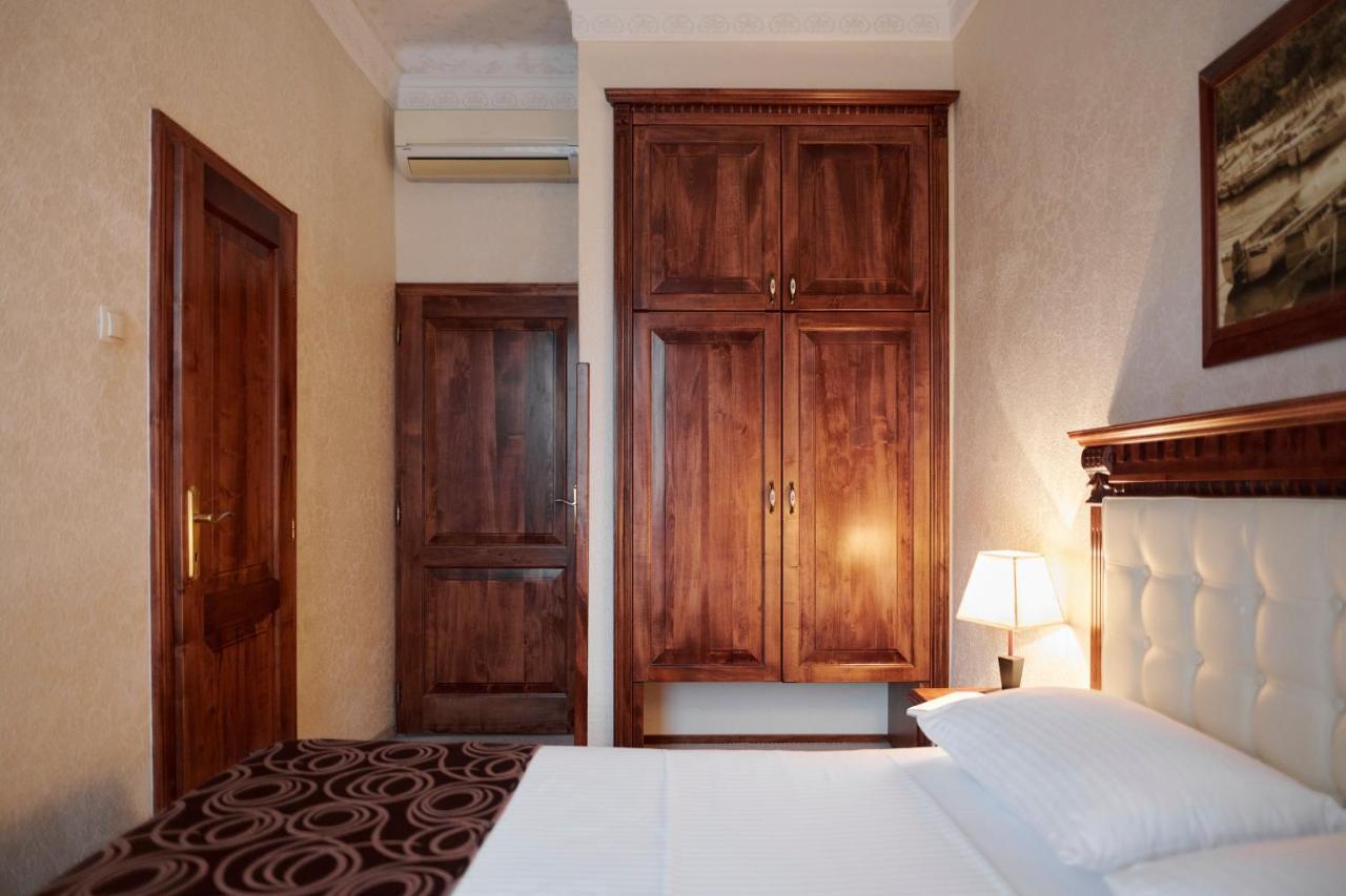 Schubert Hotel